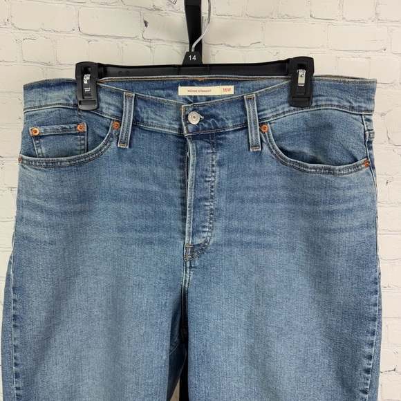 Levi’s Wedgie Straight Jeans Size 16W - Picture 2 of 8